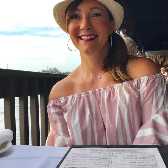 Meet your Posher, Tracy - Picture 2 of 2